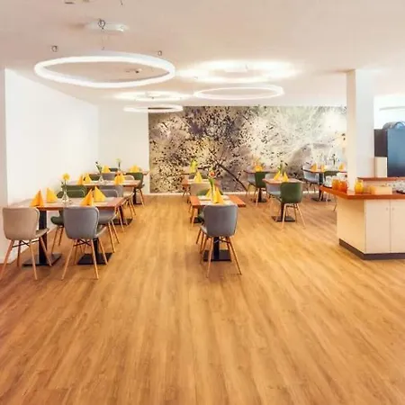 La Mirabelle Close To Europa Park Hotel Rheinhausen