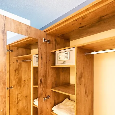 La Mirabelle Close To Europa Park 3* ラインハウゼン